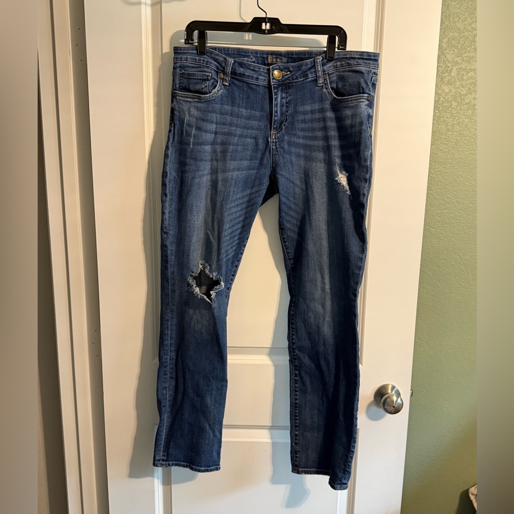 Kut from the Kloth Women's Distressed Straight Leg Jeans - Blue